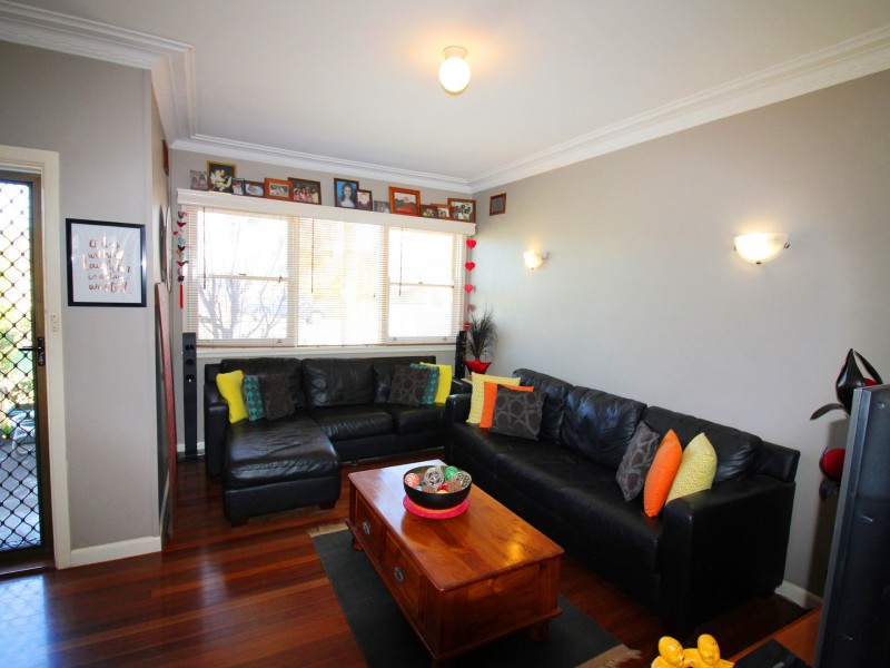 11 Frances Street, Taree NSW 2430