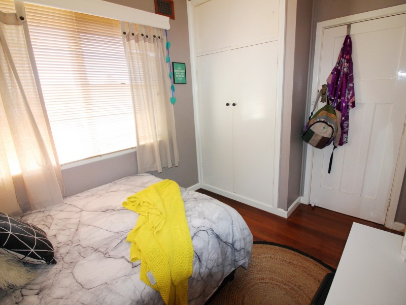 11 Frances Street, Taree NSW 2430