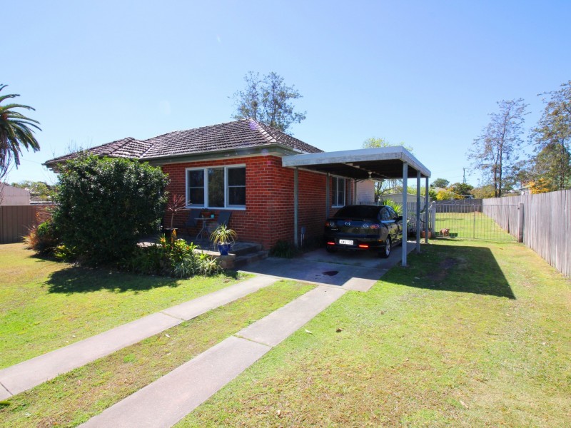 11 Frances Street, Taree NSW 2430
