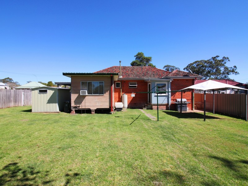 11 Frances Street, Taree NSW 2430