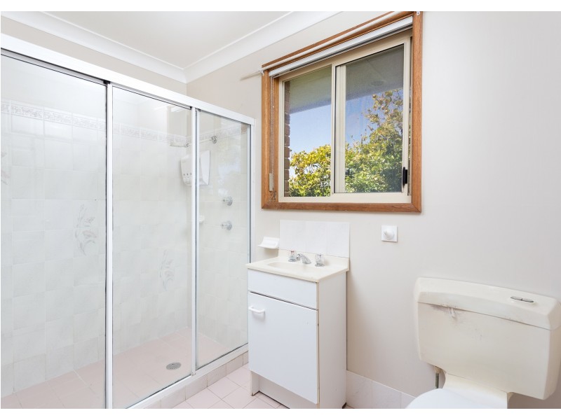 28 Molong Road, Old Bar NSW 2430