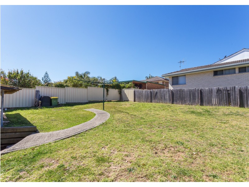 28 Molong Road, Old Bar NSW 2430