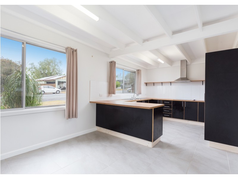 64 Flett Street, Taree NSW 2430