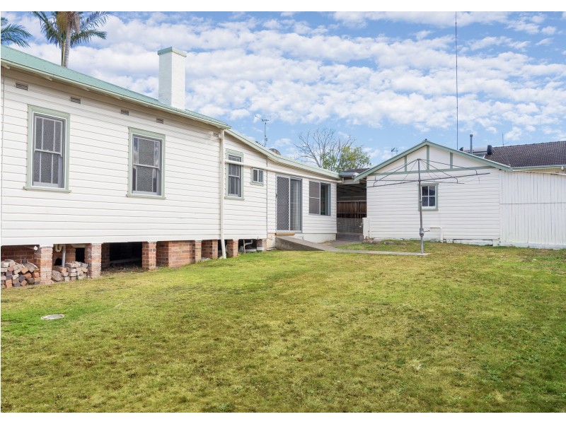 64 Flett Street, Taree NSW 2430