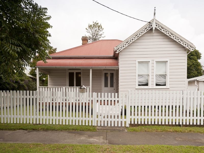 10 Stevenson Street, Taree NSW 2430