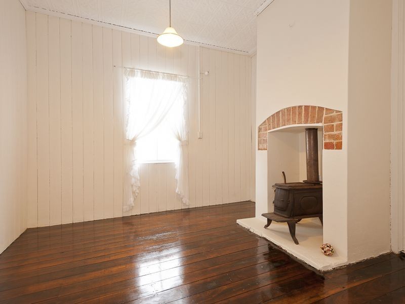 10 Stevenson Street, Taree NSW 2430