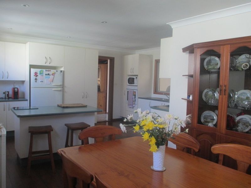 8 Manchester Street, Tinonee NSW 2430