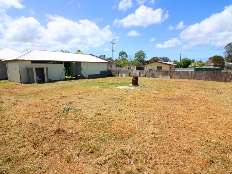 4 Park Street, Taree NSW 2430