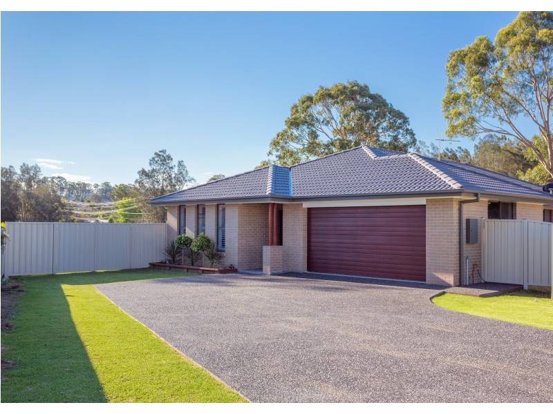 8 Sundara Close, Taree NSW 2430