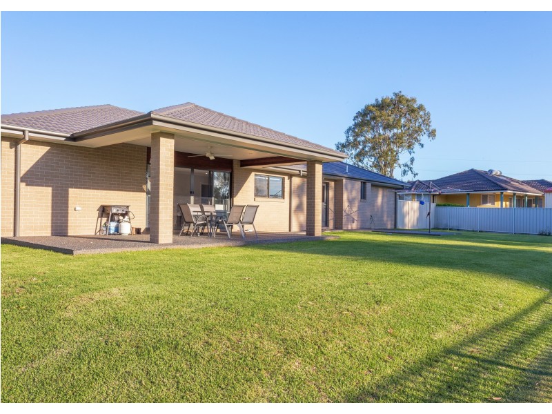 8 Sundara Close, Taree NSW 2430