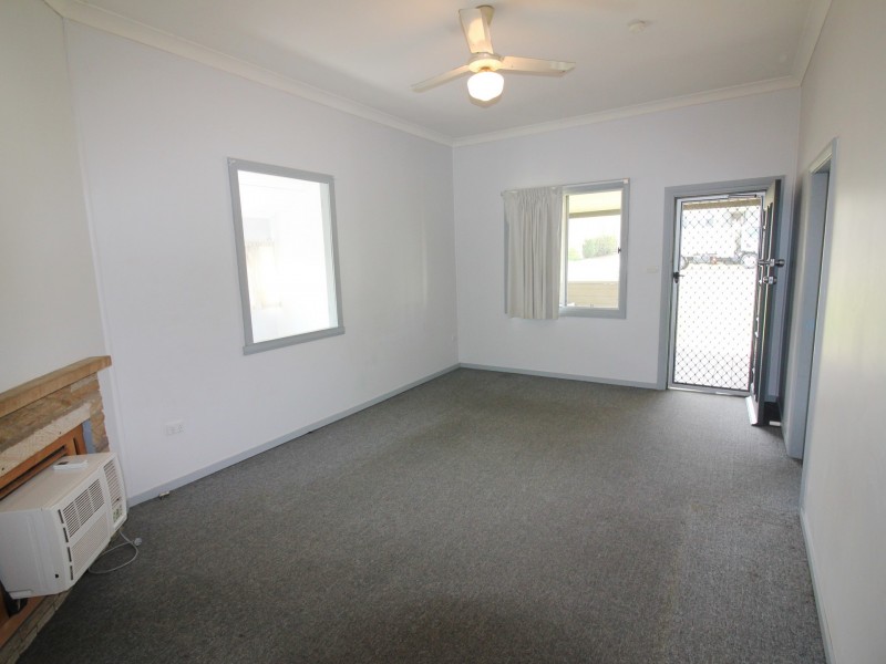 11 Eric Street, Taree NSW 2430