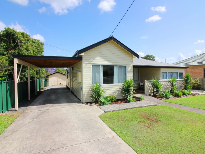 11 Eric Street, Taree NSW 2430