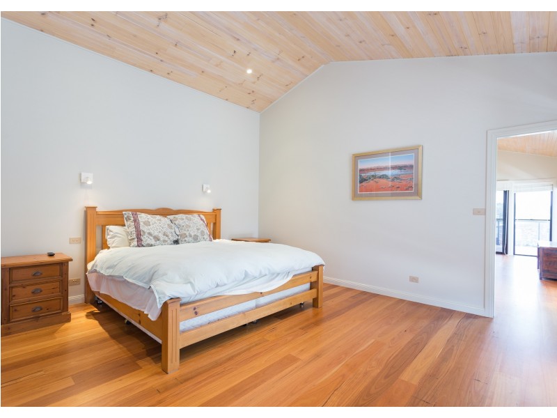 6 Banksia Close, Manning Point NSW 2430