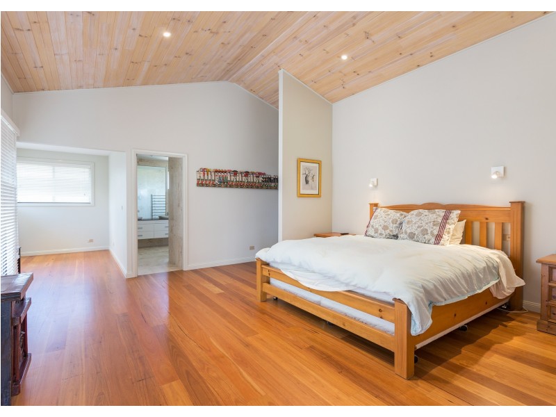 6 Banksia Close, Manning Point NSW 2430