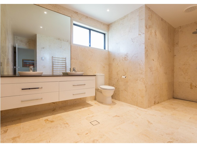 6 Banksia Close, Manning Point NSW 2430