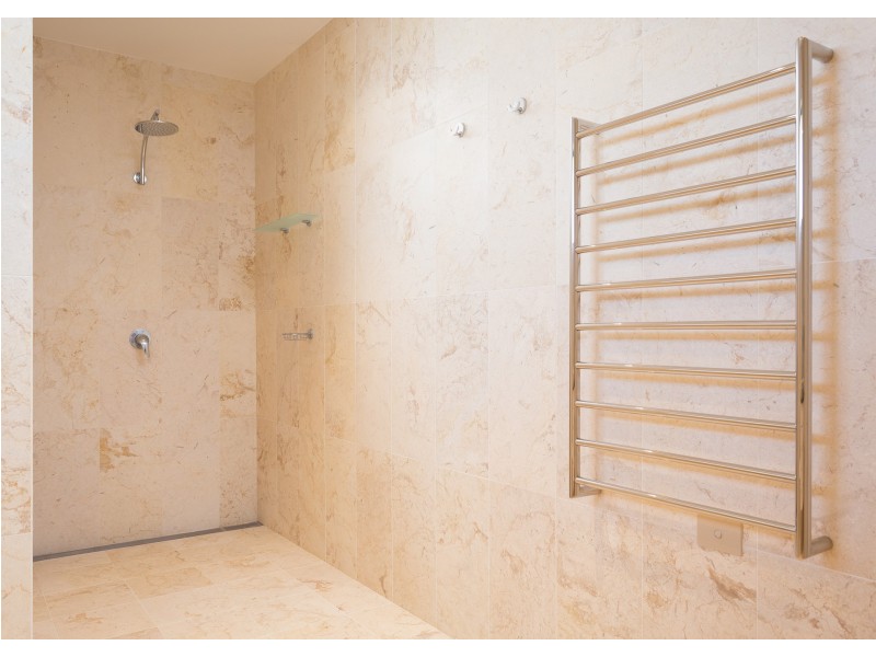 6 Banksia Close, Manning Point NSW 2430