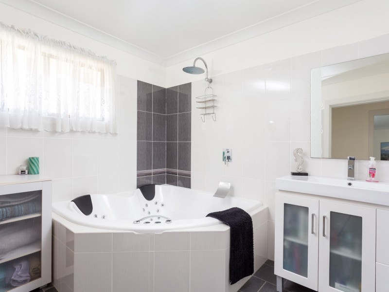 2 Tristania Crescent, Taree NSW 2430