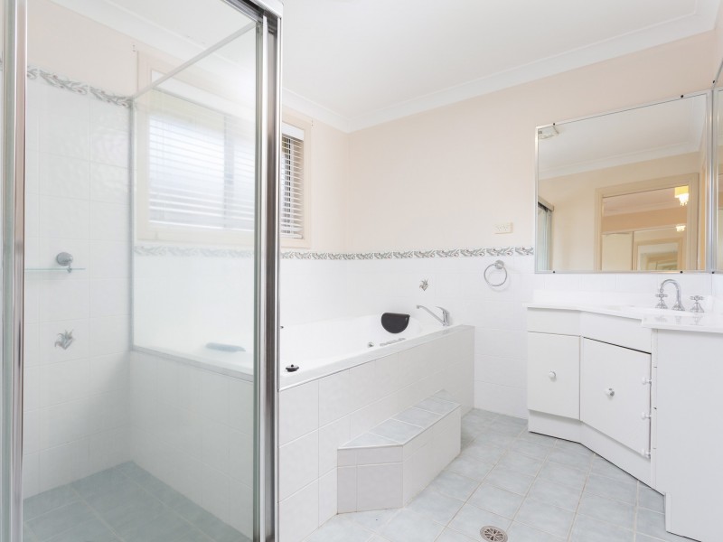32 Talawong Drive, Taree NSW 2430
