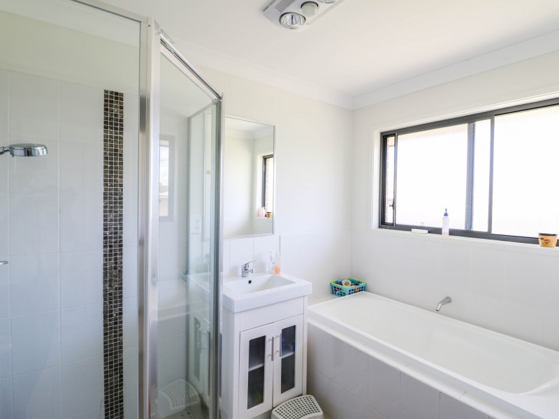 3 Pyrus Drive, Taree NSW 2430