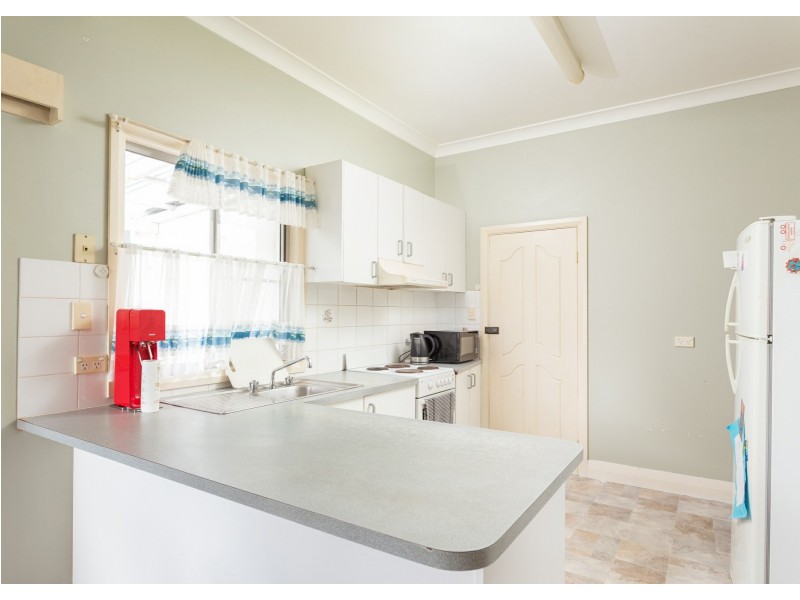 11 Flett Street, Taree NSW 2430