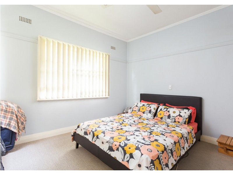 11 Flett Street, Taree NSW 2430