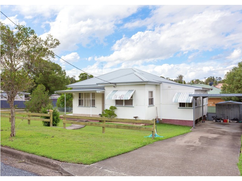 11 Flett Street, Taree NSW 2430