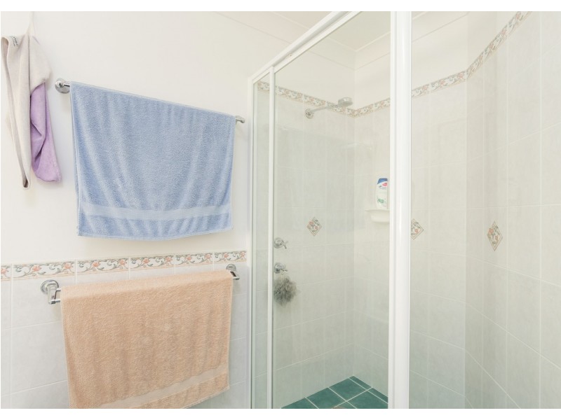 27 Ivy Crescent, Old Bar NSW 2430