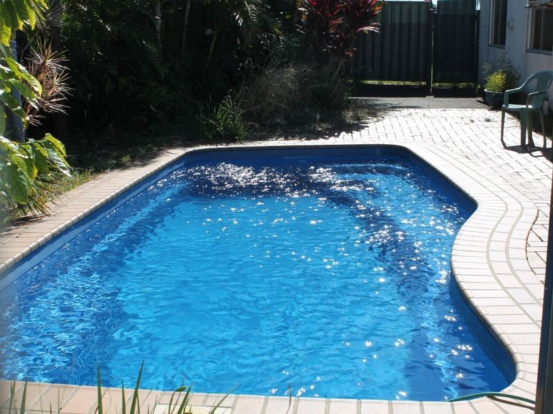 5 Old Bar Road, Old Bar NSW 2430