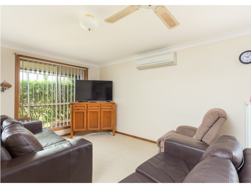 2/3 Silky Ash Close, Old Bar NSW 2430