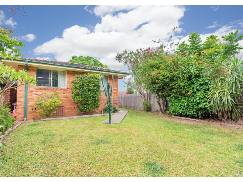 2/3 Silky Ash Close, Old Bar NSW 2430