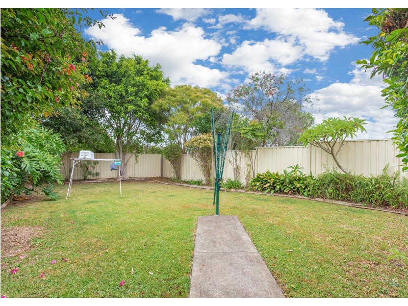 2/3 Silky Ash Close, Old Bar NSW 2430