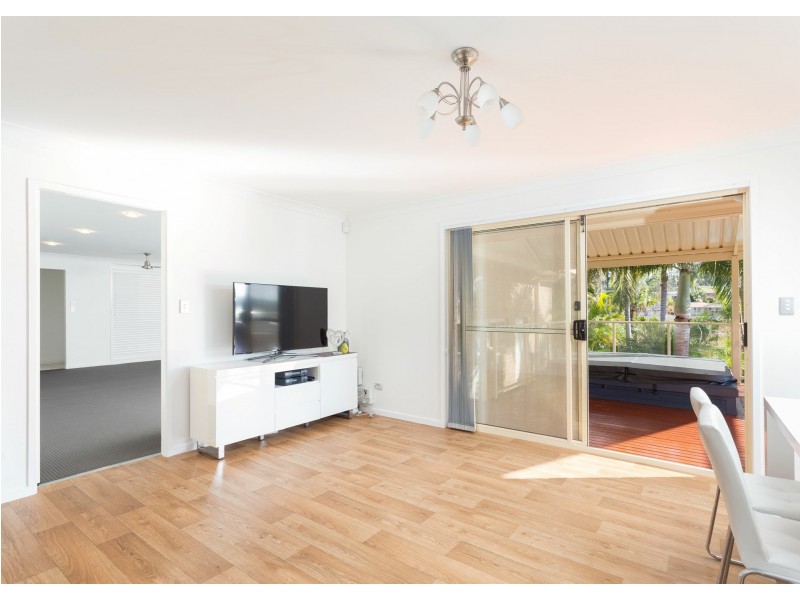 8 Alonbar Crescent, Taree NSW 2430