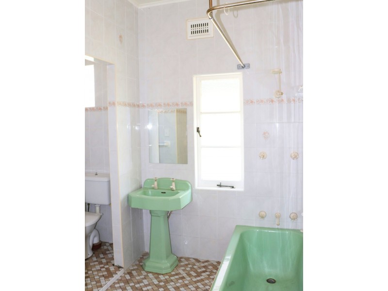 136 High Street, Taree NSW 2430