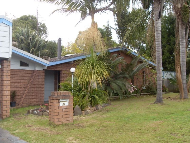 24 Bayview Crescent, Taree NSW 2430