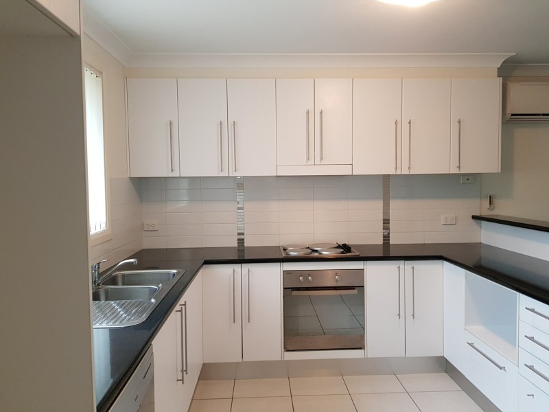 2/1 Connell Street, Old Bar NSW 2430