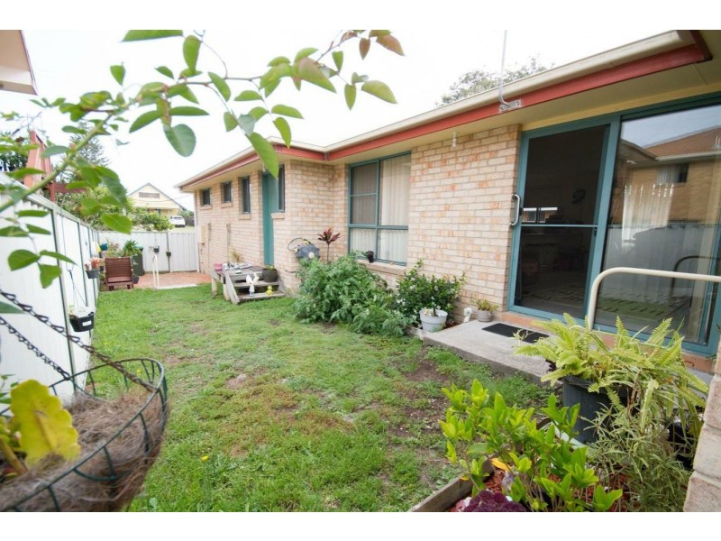 1/15 Lewis Street, Old Bar NSW 2430