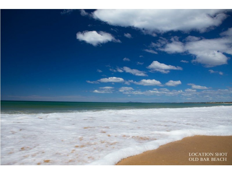 2/15 Lewis Street, Old Bar NSW 2430