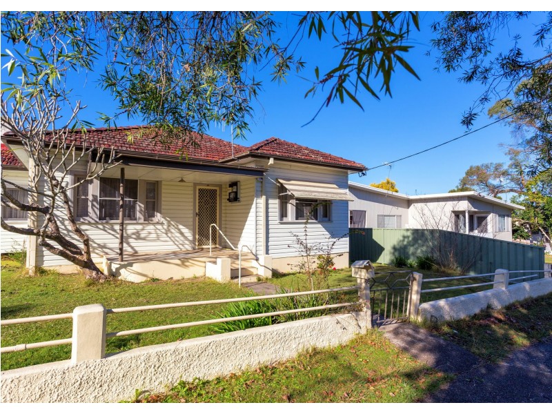 96 Albert Street, Taree NSW 2430