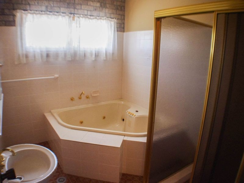 12 Lilac Close, Taree NSW 2430