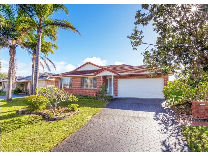 1/10 Grandis Drive, Tuncurry NSW 2428