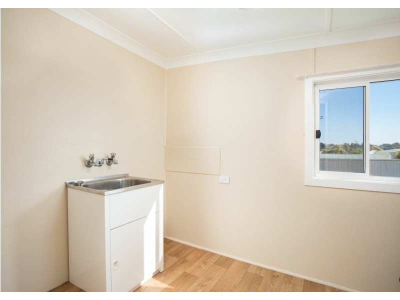 Unit 1 & 2/53b Commerce Street, Taree NSW 2430
