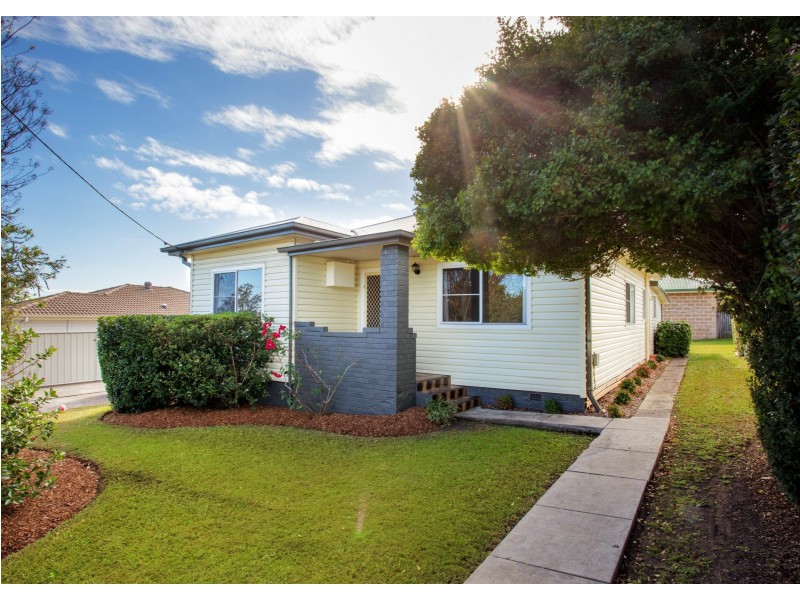 Unit 1 & 2/53b Commerce Street, Taree NSW 2430