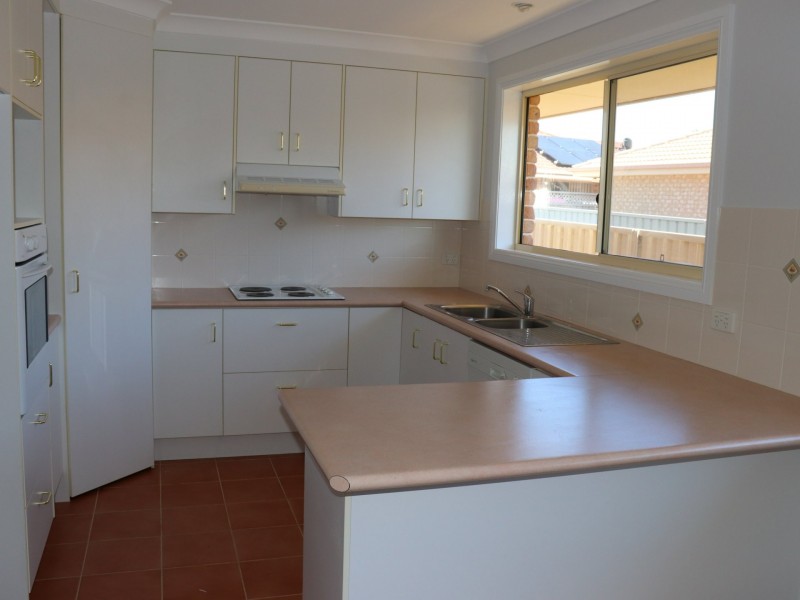 22 Robur Court, Tuncurry NSW 2428
