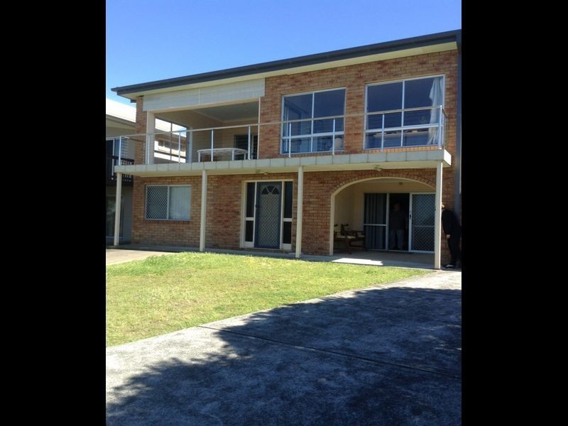 41B Pacific Parade, Old Bar NSW 2430