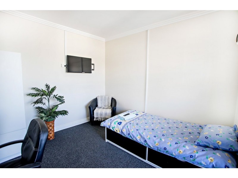 4 Pulteney Street, Taree NSW 2430