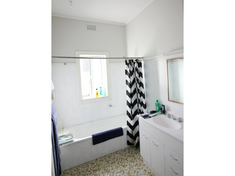 7 Nicoll Street, Taree NSW 2430