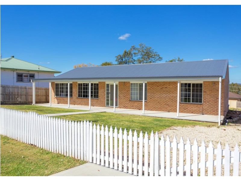 100 Cowper Street, Taree NSW 2430