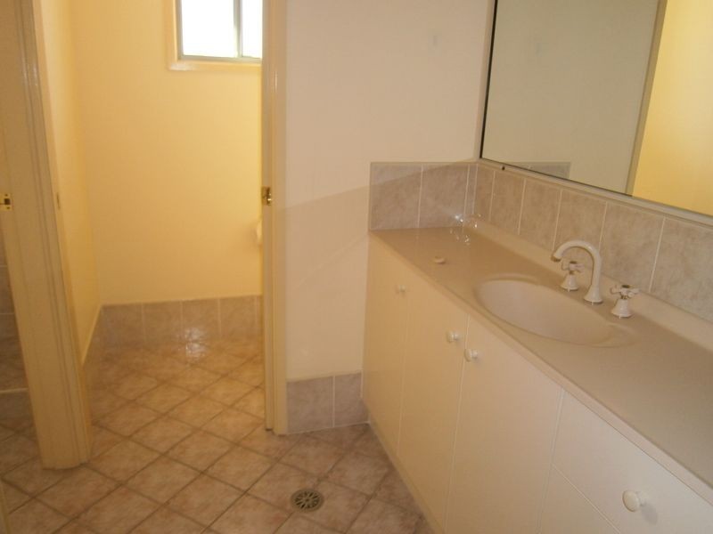 24 Balmaringa Place, Taree NSW 2430