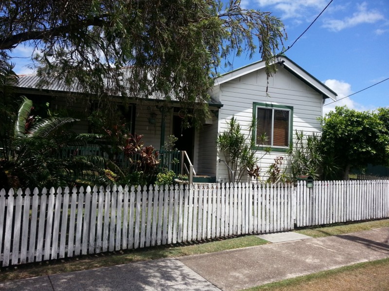 2 Queen Street, Taree NSW 2430