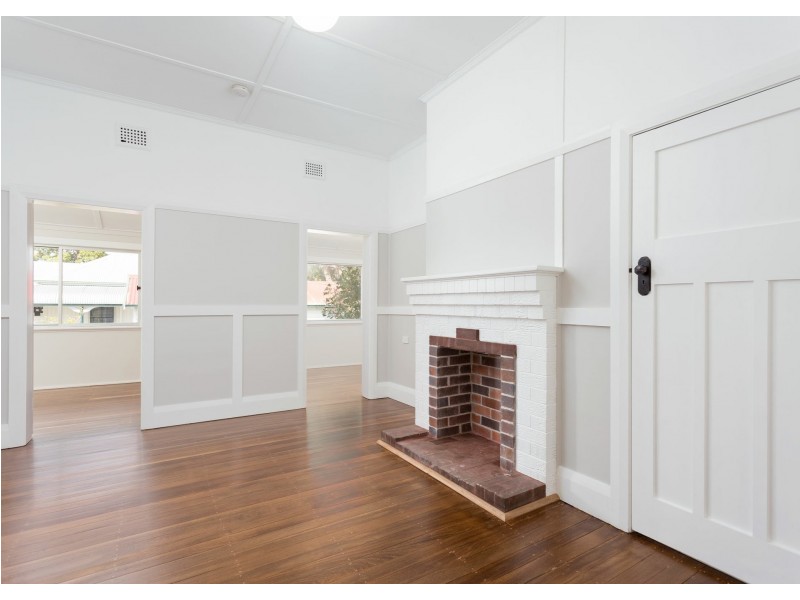 22 Commerce Street, Taree NSW 2430